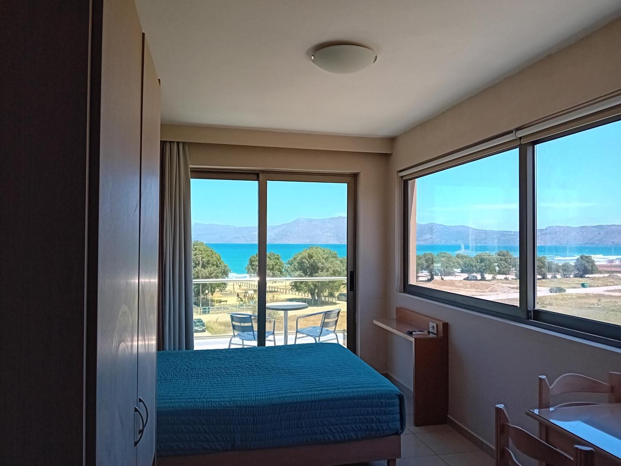 קיסאמוס Crystal Bay Hotel מראה חיצוני תמונה