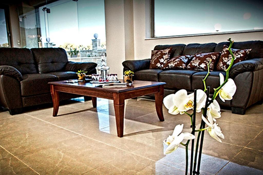 קיסאמוס Crystal Bay Hotel מראה חיצוני תמונה