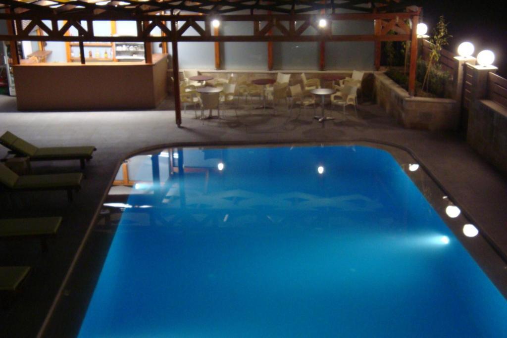 קיסאמוס Crystal Bay Hotel מראה חיצוני תמונה